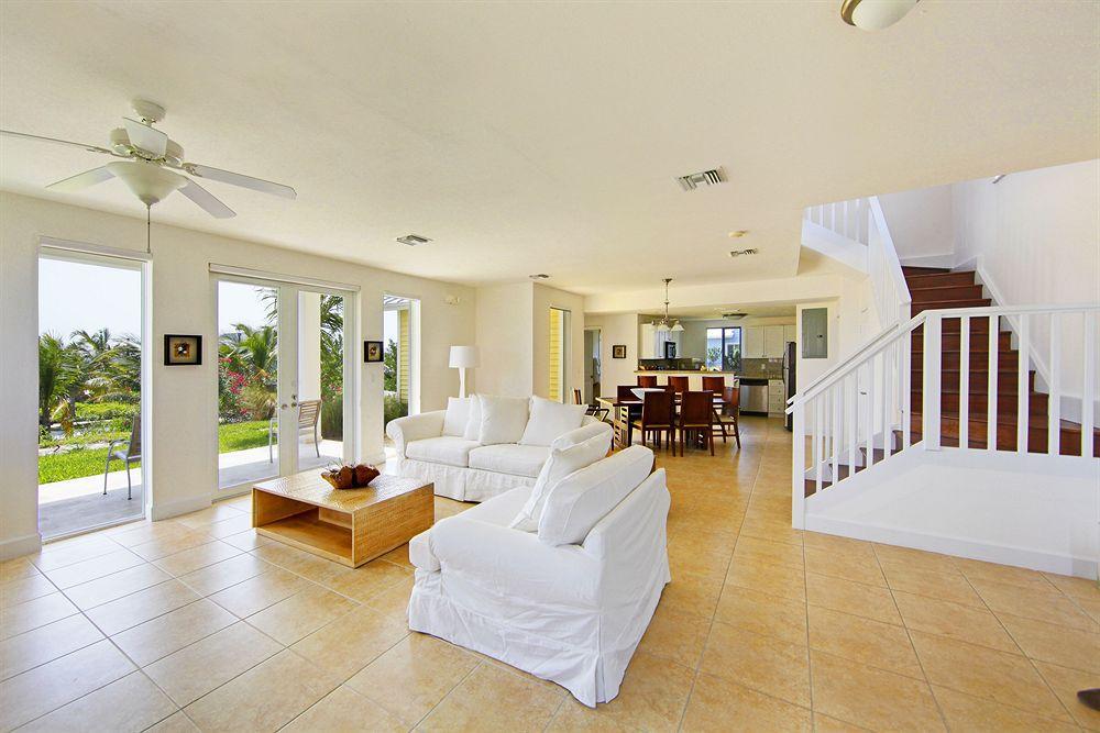 Resorts World Bimini Bailey Town  Интерьер фото